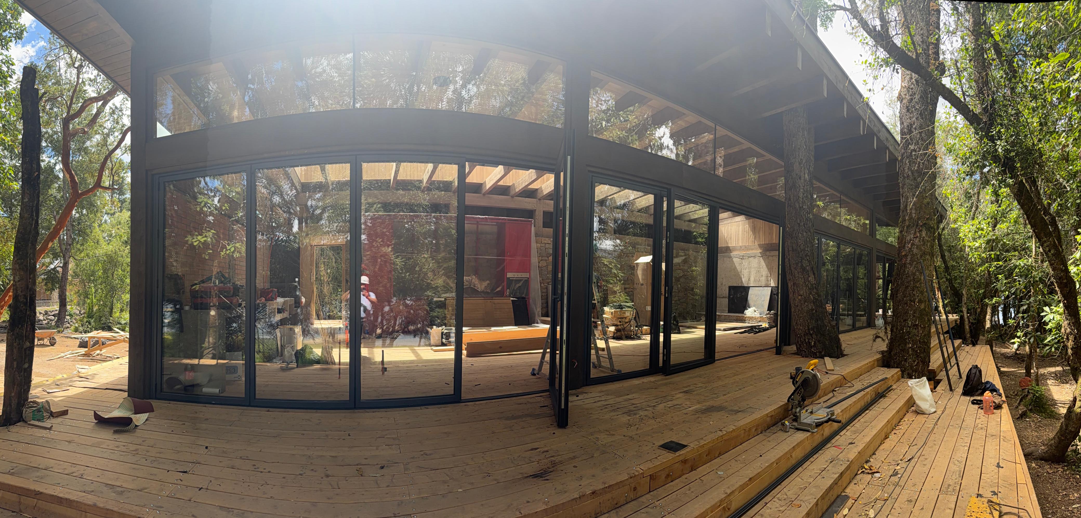 Colocación de ventanas termopanel para aislamiento acústico y térmico